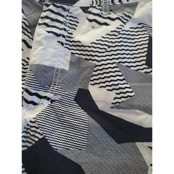 American Rag Men Black White Geometric Print Zip Closure Pockets Swim Trunks 36 - Picture 4 of 12
